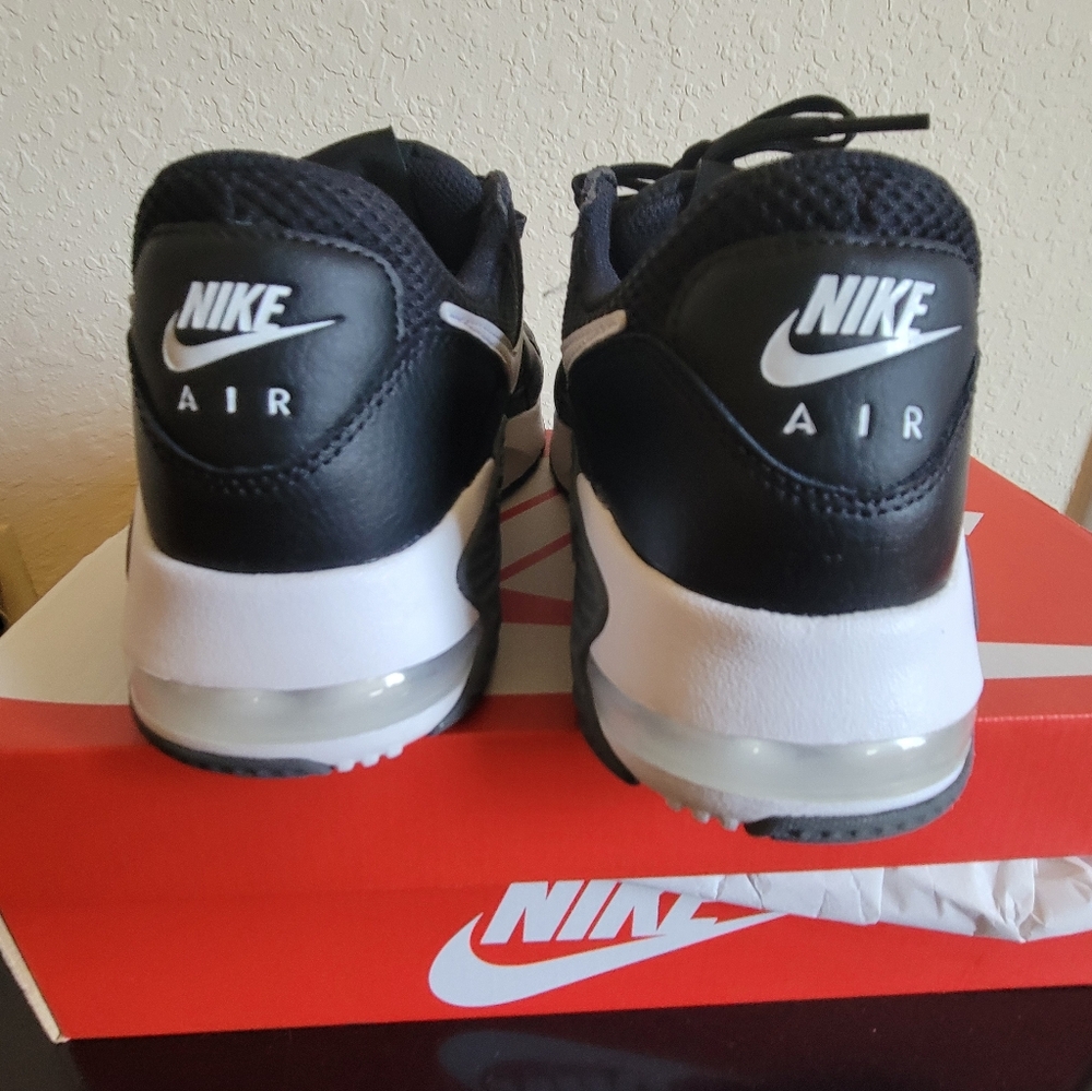 WMNS Nike Air Max Excee